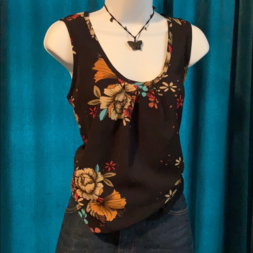 Zeagoo Sleeveless floral top Navy and red